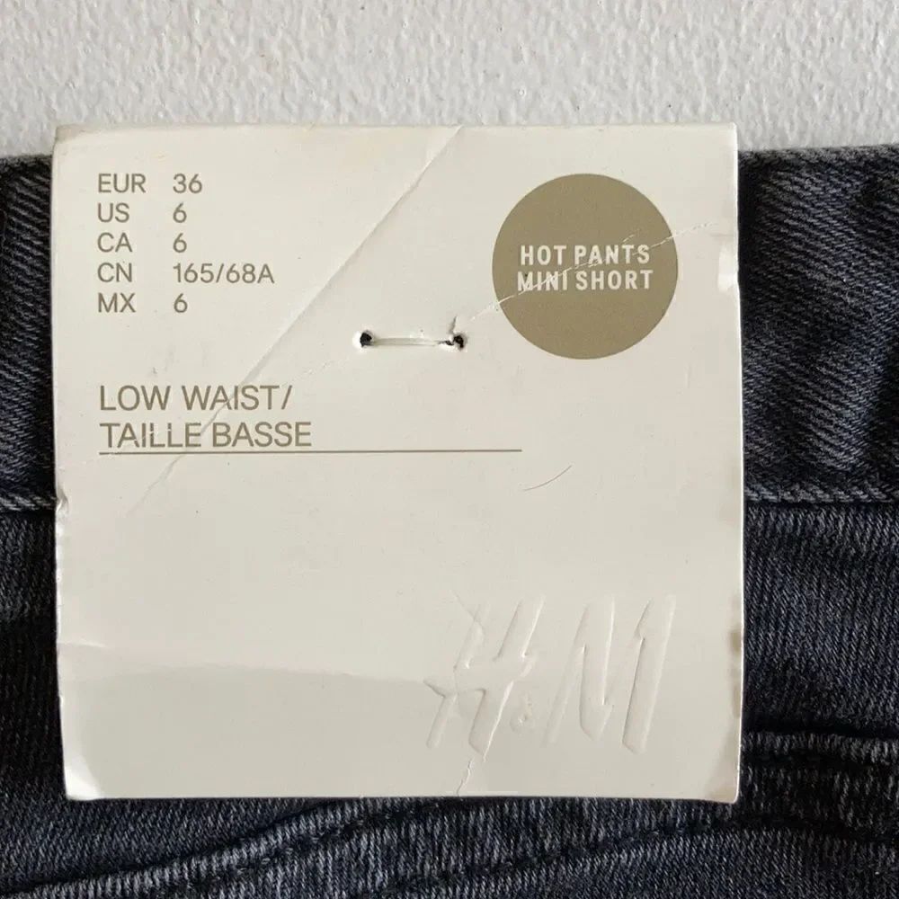 H&M Hot Pants Mini Shorts - Picture 3 of 6